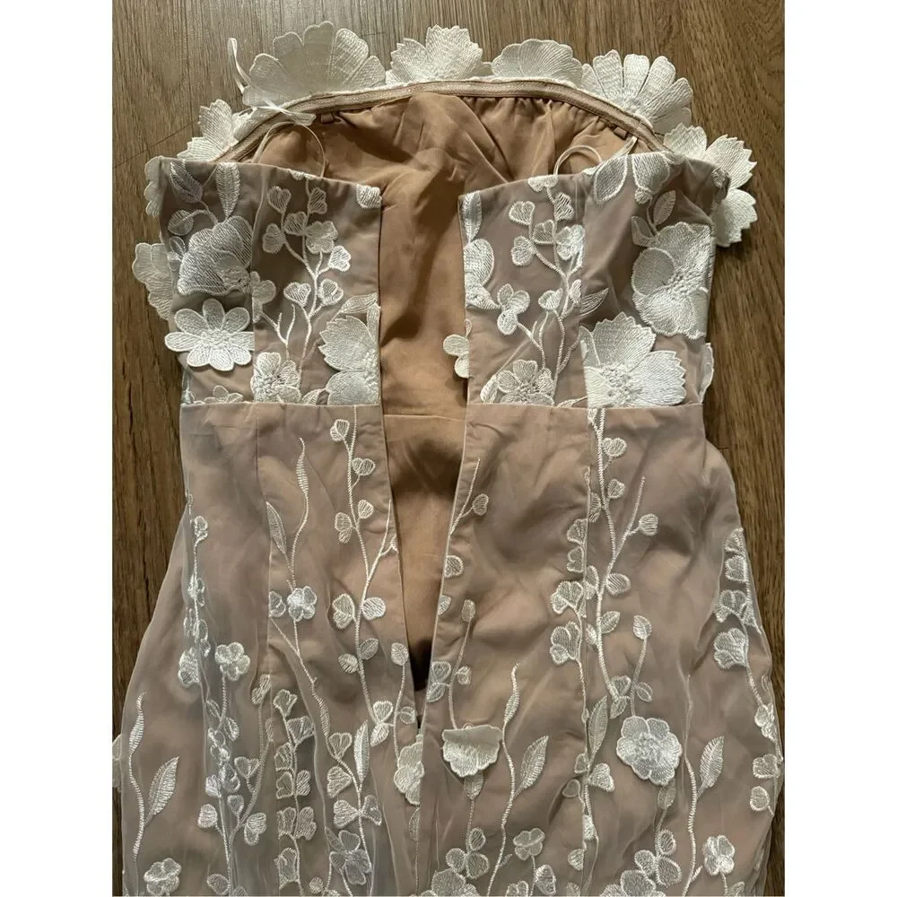 Elliatt White Floral Strapless Wedding Dress - Picture 7 of 8